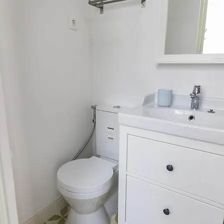 Lovely - Sao Bento - Peaceful Terrace Apartment Lisbon